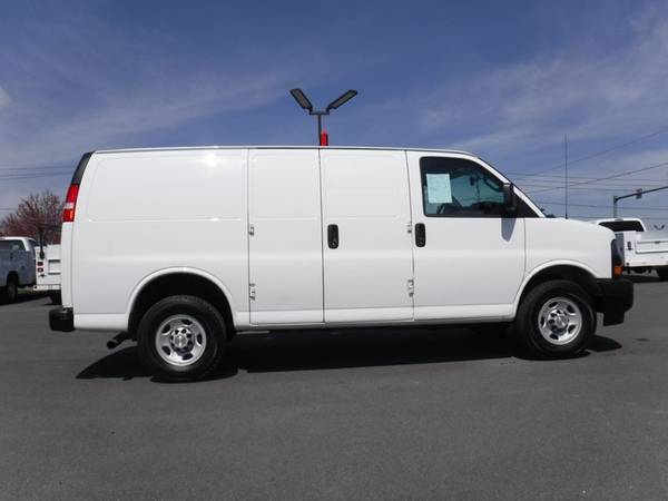 2018 *Chevrolet* *Express* *2500* Cargo Van for sale in Ephrata, PA – photo 6