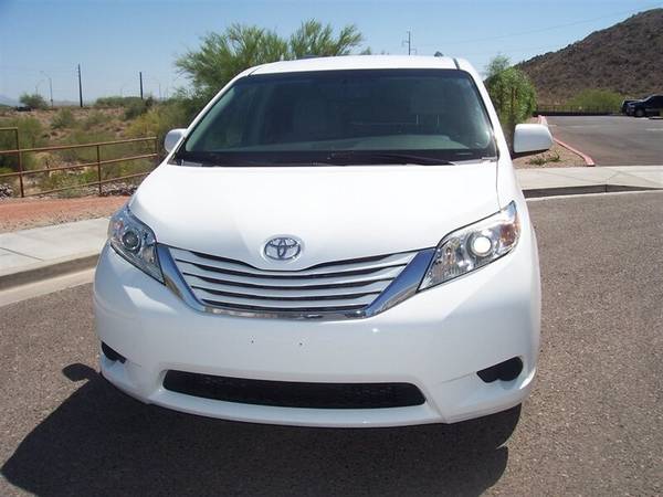 2015 Toyota Sienna LE Wheelchair Handicap Mobility Van - cars & for sale in Other, KS – photo 18