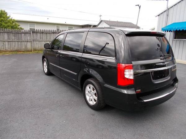 2011 Chrysler Town Country Touring - - by for sale in Shelbyville, TN – photo 5