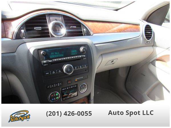 2008 Buick Enclave CXL Sport Utility 4D EZ-FINANCING! for sale in Garfield, NJ – photo 18