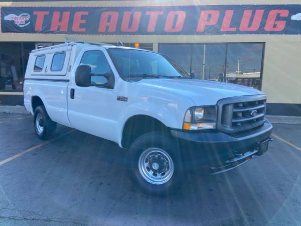 2004 Ford F-250 Super Duty 5.4L V8 8 Foot Bed 4x4 1 Owner Vehicle -... for sale in Elmhurst, IL – photo 3