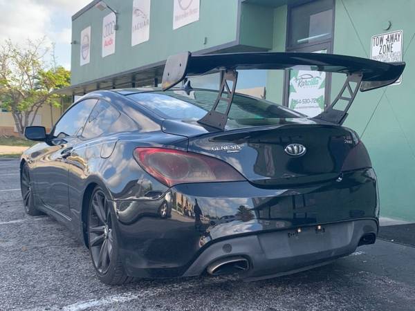 2010 Hyundai Genesis Coupe 2 0T Track 2dr Coupe - - by for sale in Oakland park, FL – photo 11