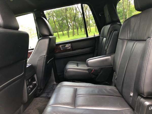 2017 Lincoln Navigator L 108,301 miles - cars & trucks - by dealer -... for sale in Downers Grove, IL – photo 9