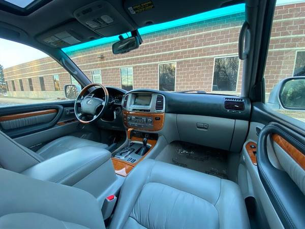 2006 Lexus LX 470: 4WD DESIRABLE 3rd Row Seating SUNROOF C for sale in Madison, WI – photo 16