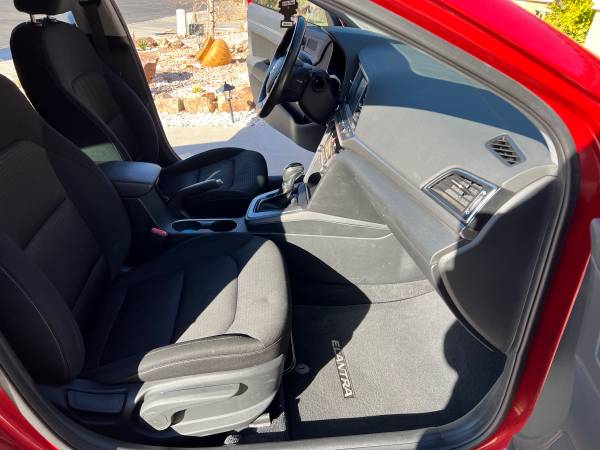 Hyundai Elantra 2017 Very low mileage for sale in Tucson, AZ – photo 11