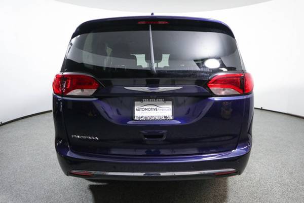 2017 Chrysler Pacifica, Jazz Blue Pearlcoat for sale in Wall, NJ – photo 4