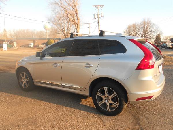 2014 Volvo XC60 T6 Wagon AWD - cars & trucks - by dealer - vehicle... for sale in Maple Plain, MN – photo 3