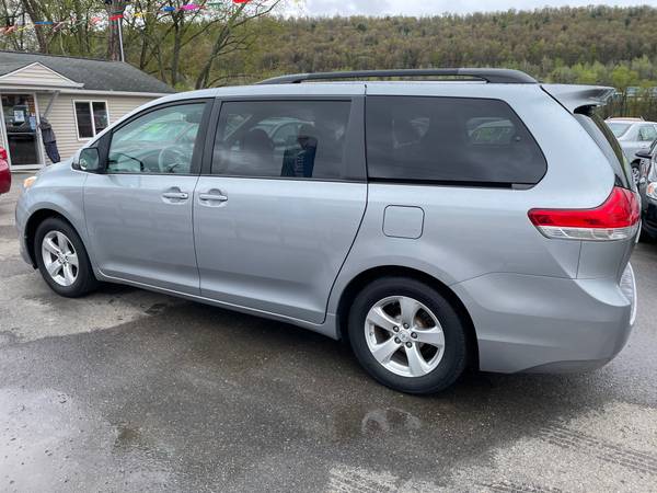 2013 TOYTOA SIENNA LE VERY VERY CLEAN - - by for sale in Owego, NY – photo 10