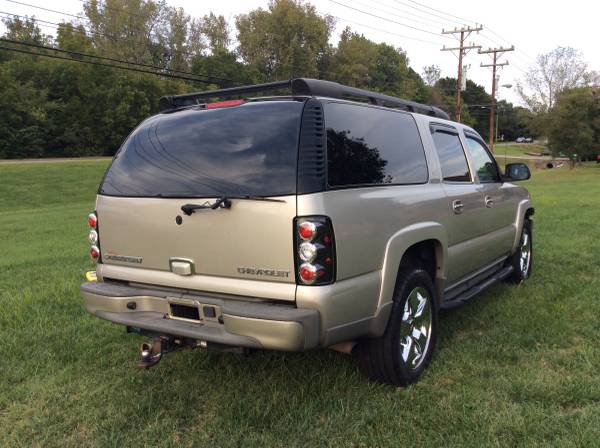 2005 CHEVROLET SUBURBAN LT Z71 4X4 EVERY OPTION EXCELLENT CONDITION... for sale in Charlotte, NC – photo 6