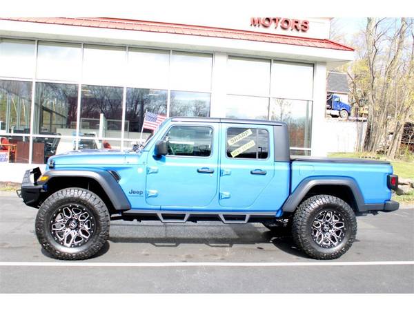 2020 Jeep Gladiator SPORT ONE OF A KIND MUST SEE ONLY 8, 840 MILES for sale in Salem, MA – photo 12