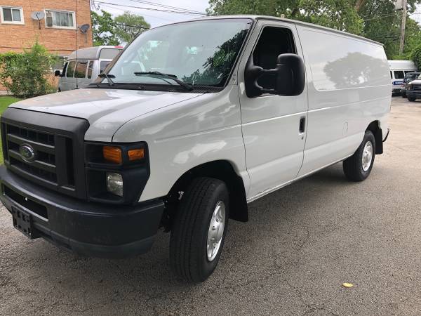 ONE OWNER 2011 Ford Econoline E250 one owner 140 miles Good runner -... for sale in Bridgeview, IL – photo 5