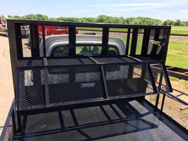 2005 GMC 5500 w/ 16' Cadet Grassmaster Lawn Equip. Body-PRICE REDUCED! for sale in Lake Crystal, MN – photo 11