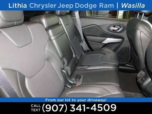 2018 Jeep Cherokee Overland 4x4 - - by dealer for sale in Wasilla, AK – photo 13