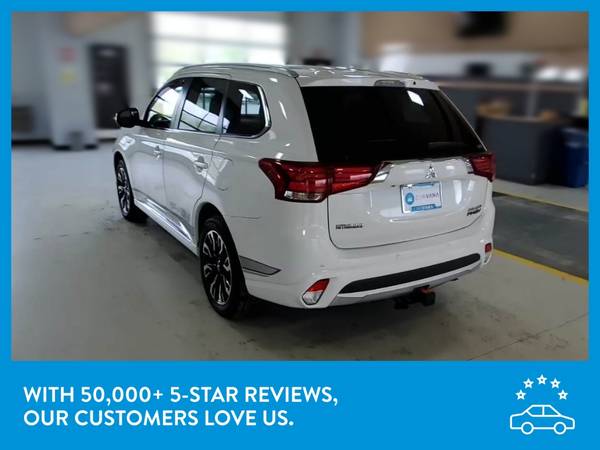 2018 Mitsubishi Outlander PHEV SEL Sport Utility 4D suv White for sale in Fort Worth, TX – photo 6