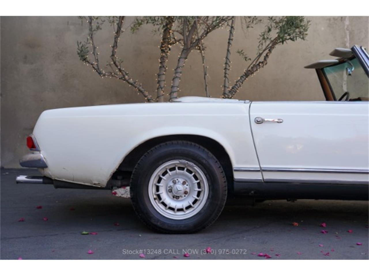 1967 Mercedes-Benz 250SL for sale in Beverly Hills, CA – photo 17