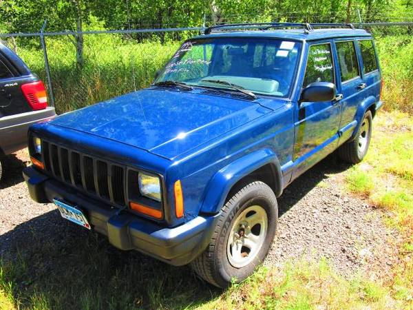 1997 Jeep Cherokee 4dr Sport 4WD - cars & trucks - by dealer -... for sale in Lino Lakes, MN – photo 2