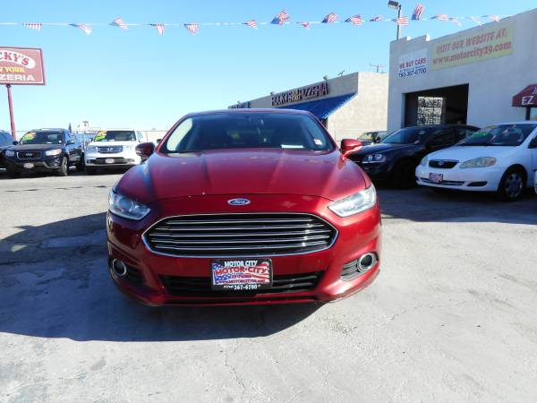 2013 Ford Fusion SE - cars & trucks - by dealer - vehicle automotive... for sale in Twentynine Palms, CA – photo 4