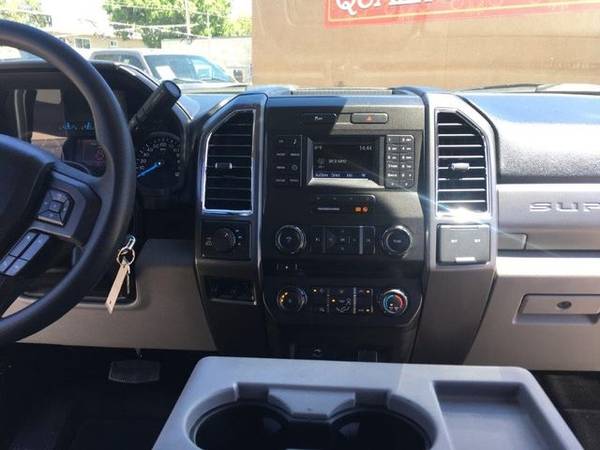2017 Ford F250 Super Duty Crew Cab XLT Pickup 4D 6 3/4 ft WEEKEND... for sale in Roseville, CA – photo 16