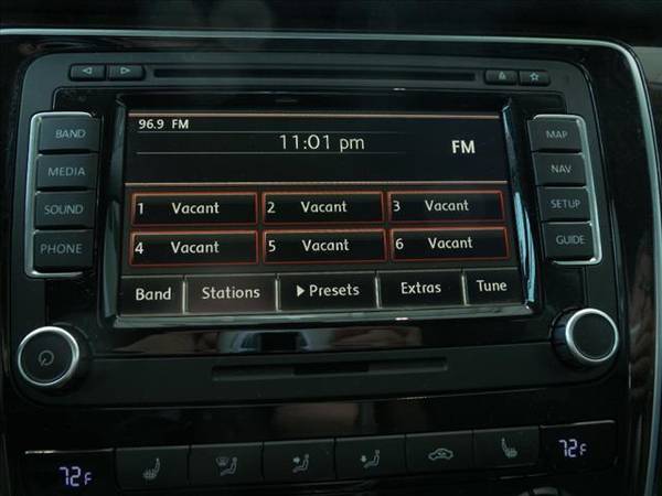 2015 VW PASSAT TDI SEL PREMIUM NAV/LEATHER/SUNROOF/VW WARRANTY for sale in Eau Claire, WI – photo 10