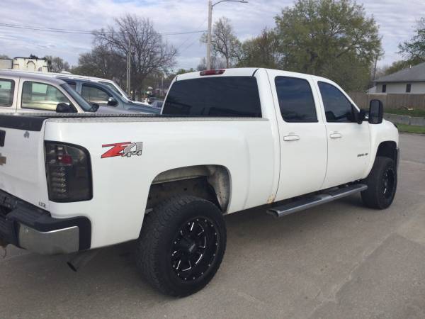 2008 CHEVY SILVERADO 2500HD CREW CAB LTZ (159, 000 MILES) - cars & for sale in Other, OK – photo 2
