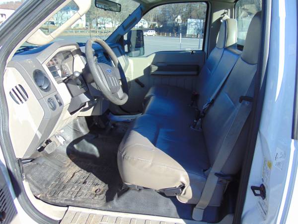 2008 Ford F350 Utility - - by dealer - vehicle for sale in Waterbury, CT – photo 9