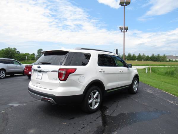 2016 Ford Explorer XLT Excellent Used Car For Sale for sale in Sheboygan Falls, WI – photo 4