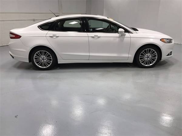 2014 Ford Fusion SE with - cars & trucks - by dealer - vehicle... for sale in Wapakoneta, IN – photo 4