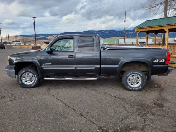 2003 CHEVY 2500HD - cars & trucks - by dealer - vehicle automotive... for sale in ISLAND CITY, OR – photo 9