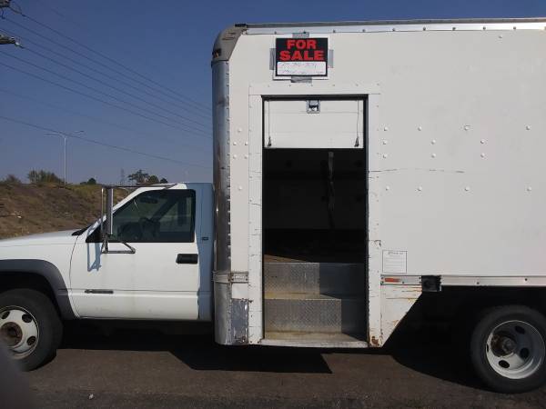 Price reduced! 14' Box Truck Man Door and Lift Gate - cars & trucks... for sale in Colorado Springs, CO – photo 2