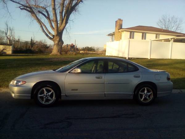 XXXXTRA NICE.... 00 PONTIAC GRANDPRIX - cars & trucks - by owner -... for sale in Englewood, OH – photo 4