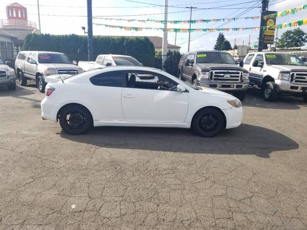 2008 Scion tC 2dr HB ****SPORTY***CLEAN TITTLE***PEARL WHITE**** for sale in Portland, OR – photo 3