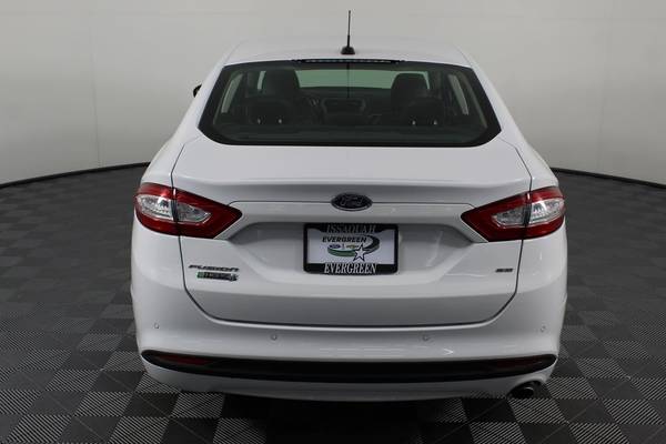 2016 Ford Fusion Energi SE Luxury sedan White for sale in Issaquah, WA – photo 4