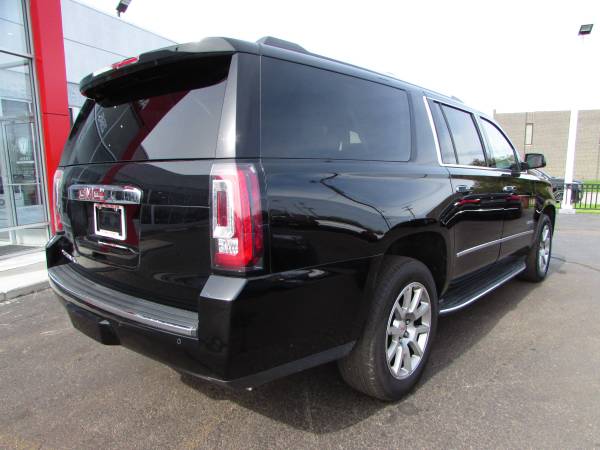 2016 GMC YUKON DENALI XL**SUPER CLEAN**LOW MILES**FINANCING AVAILABLE* for sale in redford, MI – photo 8