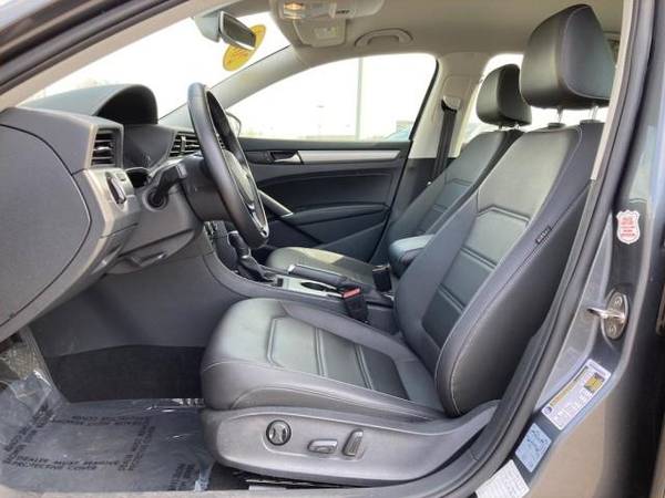 2020 Volkswagen Passat 2 0T SE Auto - - by dealer for sale in Calumet City, IL – photo 16