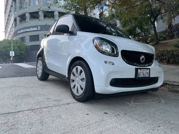 Smart Fortwo Smart Car - Excellent Condition - - by for sale in Los Angeles, CA – photo 3