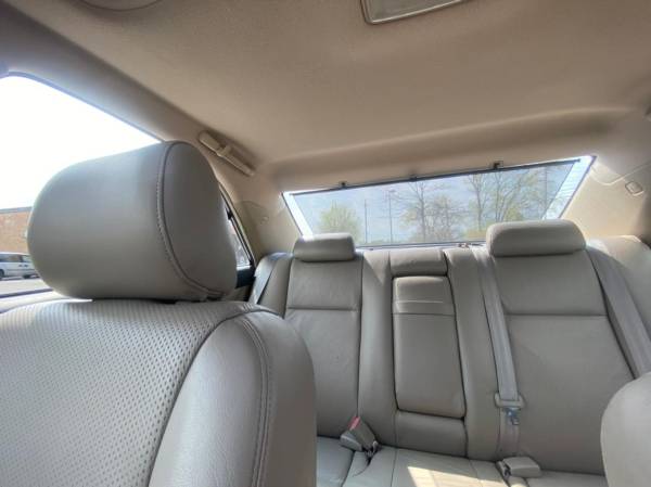 2002 Toyota Camry SE - - by dealer - vehicle for sale in Skokie, IL – photo 12