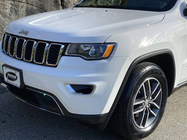 2018 Jeep Grand Cherokee Limited - cars & trucks - by dealer -... for sale in Tyngsboro, MA – photo 8