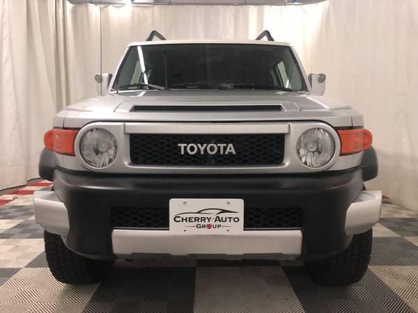 2007 TOYOTA FJ CRUISER *4WD* - cars & trucks - by dealer - vehicle... for sale in North Randall, PA – photo 2