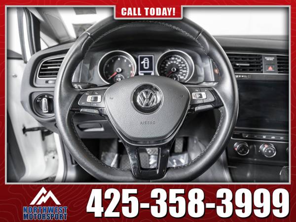 2018 Volkswagen Golf SE FWD - - by dealer - vehicle for sale in Lynnwood, WA – photo 17