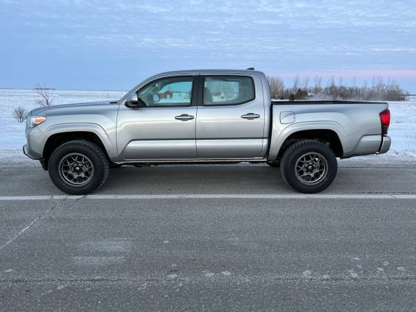 2018 Toyota Tacoma 4 x 4 - - by dealer - vehicle for sale in McVille ND, ND – photo 11