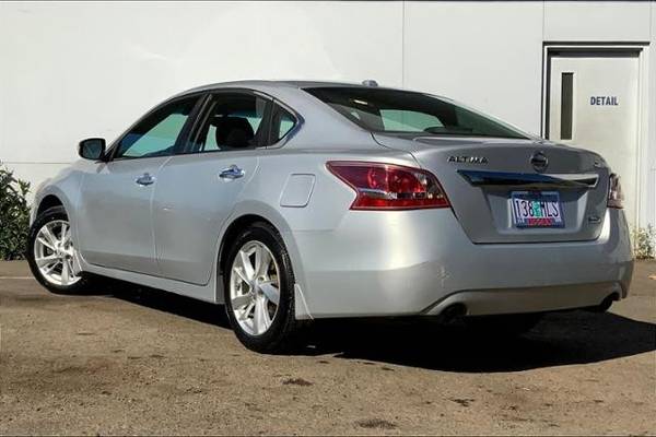 2013 Nissan Altima 4dr Sdn I4 2 5 SV Sedan - - by for sale in Eugene, OR – photo 10