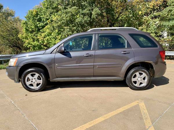 2008 Pontiac Torrent AWD - cars & trucks - by owner - vehicle... for sale in Akron, OH – photo 2