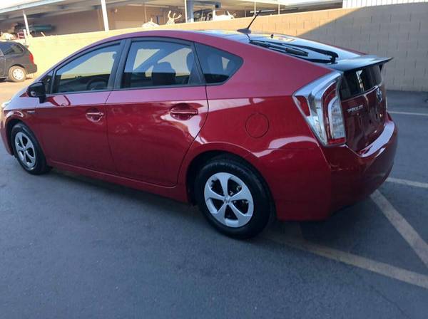 2015 Toyota Prius 5dr Hatchback Three - cars & trucks - by dealer -... for sale in Phoenix, AZ – photo 3