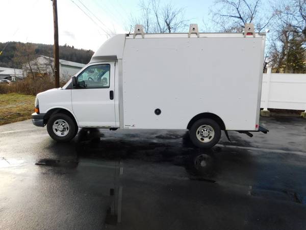 2013 CHEVROLET G3500 BOX TRUCK~V8~ATTENTION CONTRACTORS! - cars &... for sale in Barre, VT – photo 4
