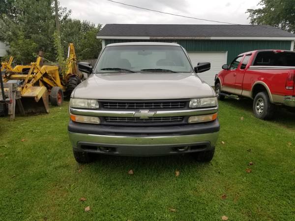 2000 Chevy 2500 4x4 for sale in Morrice, MI – photo 2