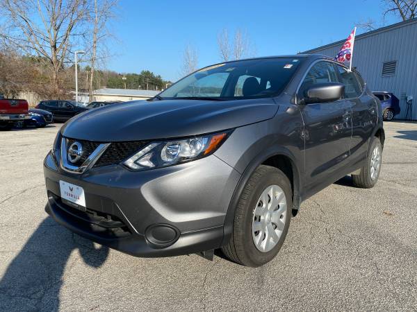 ~~~~~~~ 2018 Nissan Rogue Sport S SUV ~~~~~~~ - cars & trucks - by... for sale in BERLIN, VT – photo 3