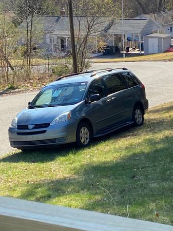 2004 Toyota Sienna for sale in Willimantic, CT – photo 4
