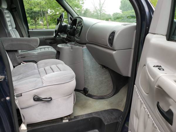 2001 FORD E250 QUIGLEY CONVERSION 4x4 HANDICAP WHEELCHAIR ACCESSIBLE for sale in skokie, IN – photo 17