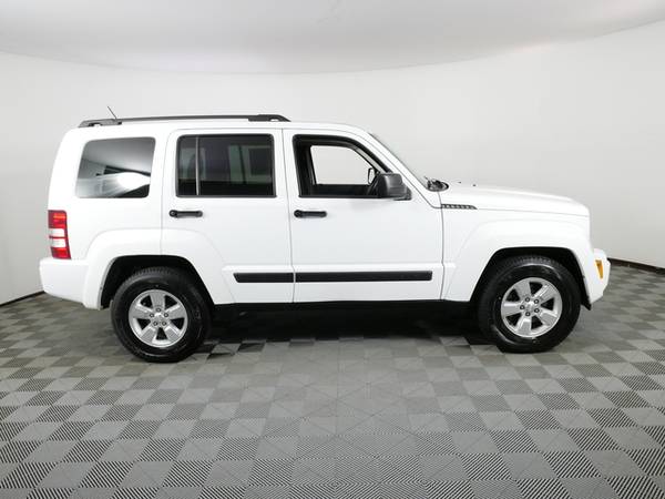 2012 Jeep Liberty Sport - - by dealer - vehicle for sale in Inver Grove Heights, MN – photo 10