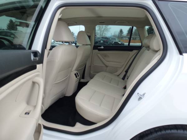 2011 Volkswagen Jetta TDI Wagon 85, 000 Miles Heated Seats - cars & for sale in Bozeman, MT – photo 10